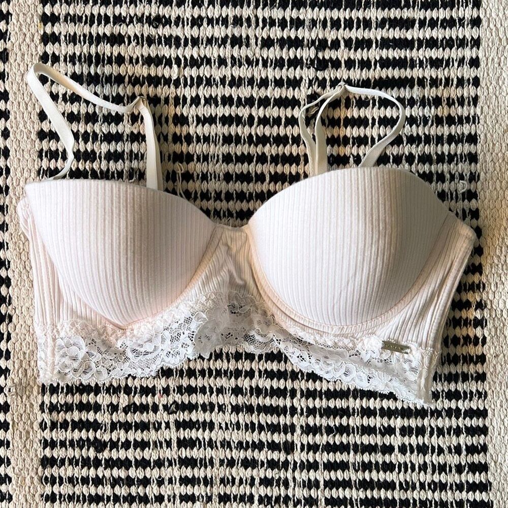 Tahari Size 36C White Push up bra